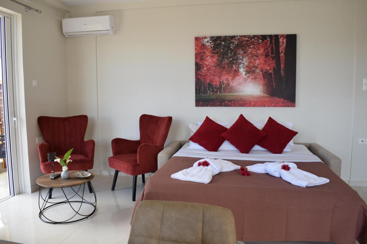 Studio Holiday Kalamata 2 Exterior photo